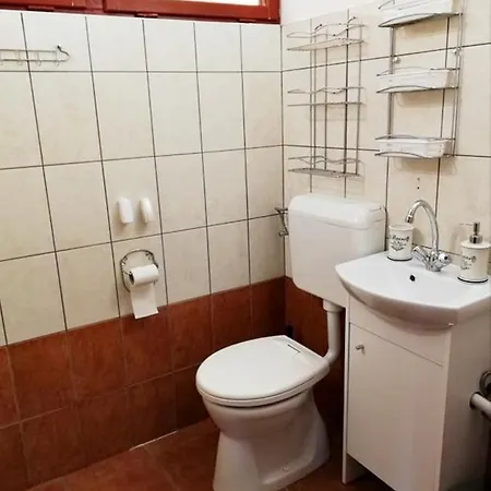 Gabi Vendeghaz Dom wakacyjny *